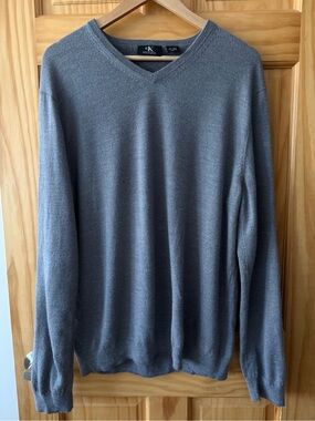 Calvin Klein Men's Charcoal V-Neck Sweater